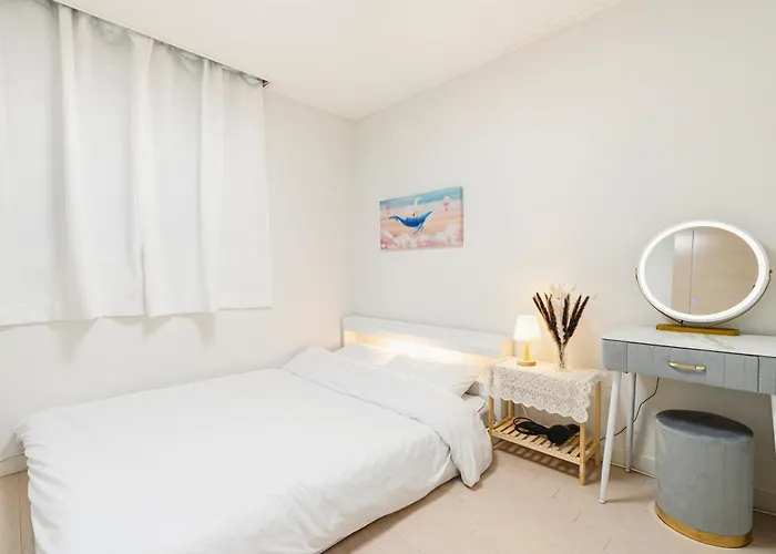 Apartment 러블리코지하우스 Seoul