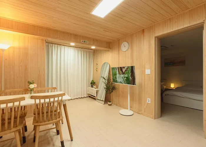 Apartment 러블리코지하우스 *
